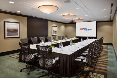 هیلتون گاردن این ترنتو دونتون