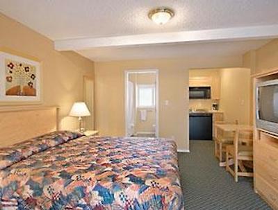 سوپر 8 متل-پنتیکتون