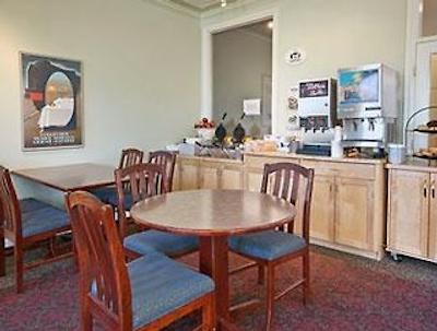 سوپر 8 متل-پنتیکتون