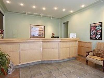 سوپر 8 متل-پنتیکتون