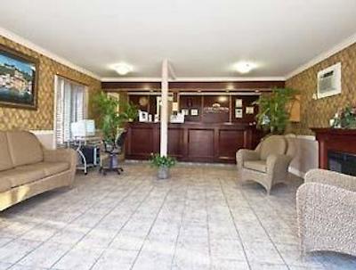 هوارد جهنسُن دونتون کاملوپز