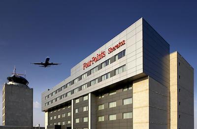 فور پوینتز بای شراتون وینیپگ اینترنیشنال آیرپرت