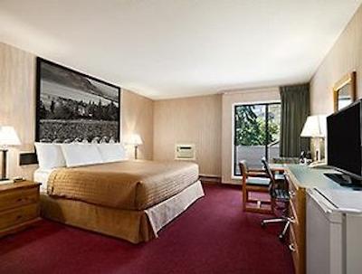 سوپر 8 متل-ورنن بک