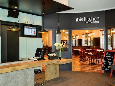 ایبیز انجرز سنتر چاتیو