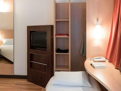 ایبیز انجرز سنتر چاتیو