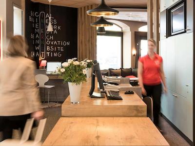 ایبیز انجرز سنتر چاتیو