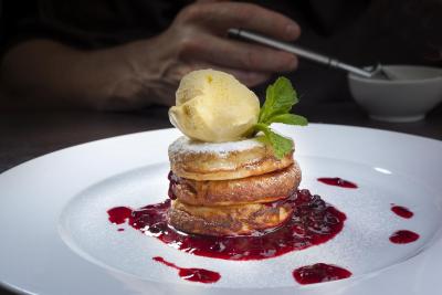 و زلاتیچ نوزک