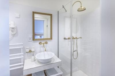 و زلاتیچ نوزک