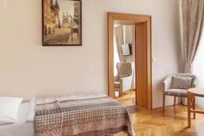 و زلاتیچ نوزک