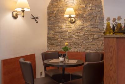 و زلاتیچ نوزک