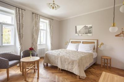 و زلاتیچ نوزک