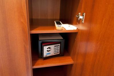 هتل و اسواتهو جانا