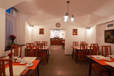 هتل و اسواتهو جانا