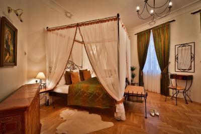 هتل و اسواتهو جانا