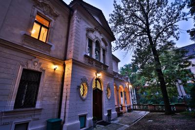 هتل و اسواتهو جانا