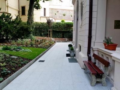 هتل و اسواتهو جانا