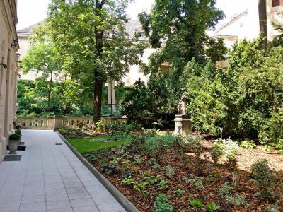 هتل و اسواتهو جانا