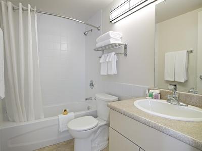 کاست فراسر تور