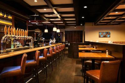 فور پوینتز بای شراتون ویکتریا گاتو