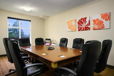 فور پوینتز بای شراتون ویکتریا گاتو