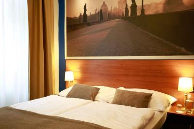 مترپلیتان اُلد تون هتل