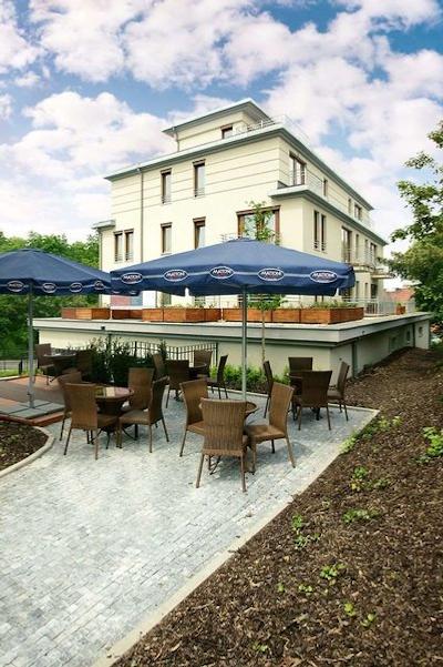 رزیدنس ویسهراد