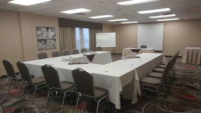 بست وسترن پلاس رس سیتی سویتز