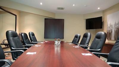 بست وسترن پلاس رس سیتی سویتز