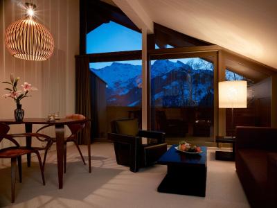 پارختل بلوو