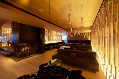 پارختل بلوو