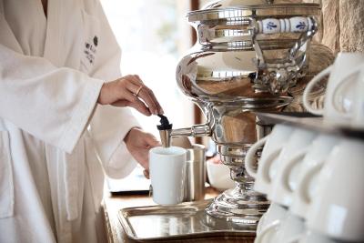 پارختل بلوو