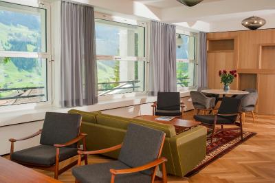 پارختل بلوو