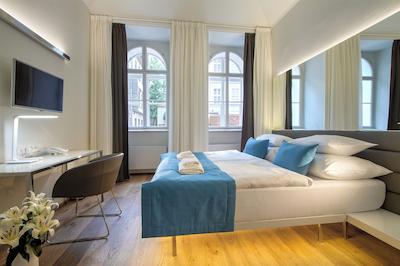 هتل بیشپ-اس هوس