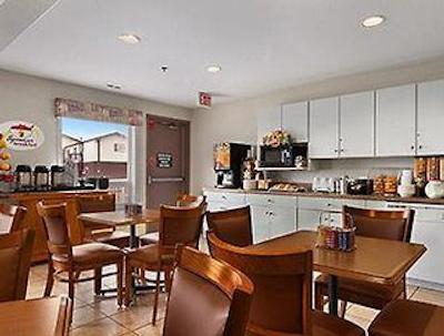 سوپر 8 متل-یلونیف