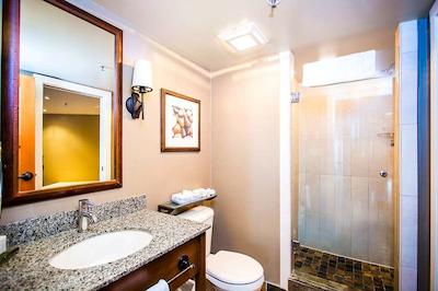 ساندیال بوتیک هتل