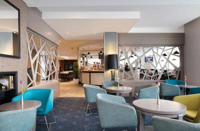 هیلتون گاردن این دوبلین کوستم هوس