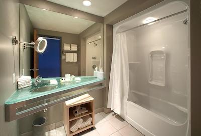 این ات د فرکز