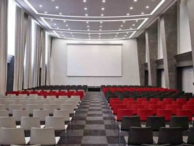 پولمن پاریس ایفل تاور هتل