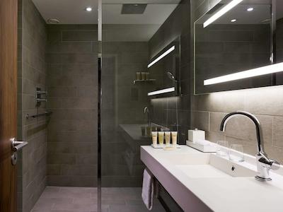 پولمن پاریس ایفل تاور هتل