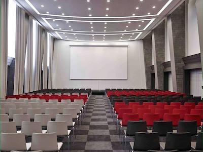 پولمن پاریس ایفل تاور هتل