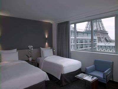 پولمن پاریس ایفل تاور هتل