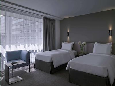 پولمن پاریس ایفل تاور هتل