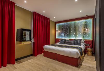 هتل لس بولس د پاریس