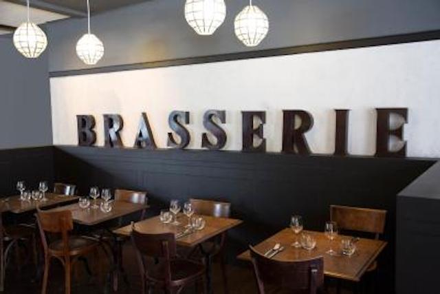 آیبیس پاریس تور ایفل کامبرون 15ام