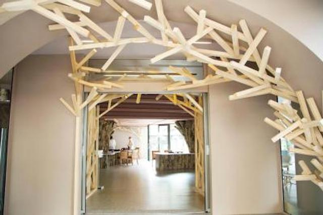 آیبیس پاریس تور ایفل کامبرون 15ام