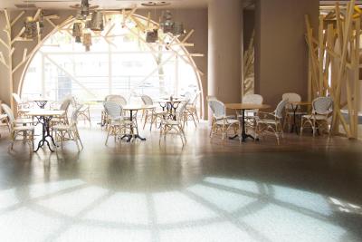 آیبیس پاریس تور ایفل کامبرون 15ام