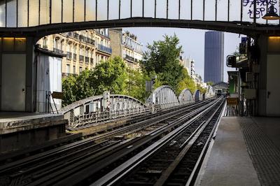 آیبیس پاریس تور ایفل کامبرون 15ام