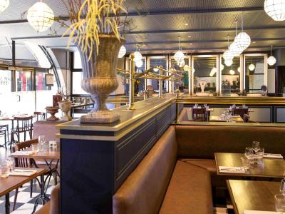 آیبیس پاریس تور ایفل کامبرون 15ام