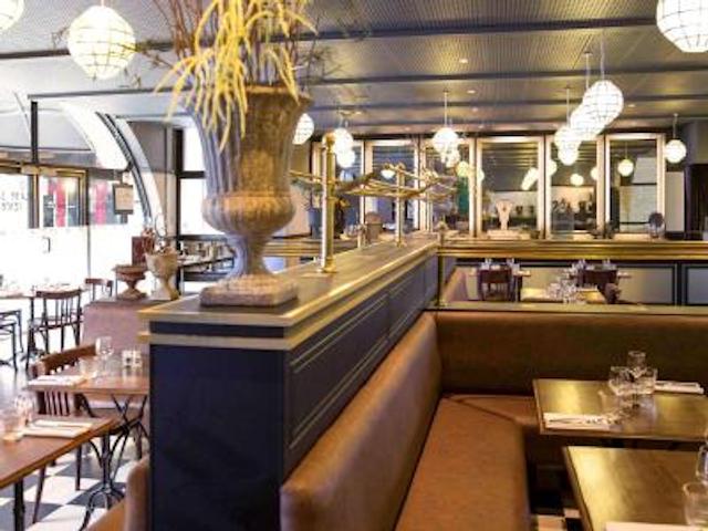 آیبیس پاریس تور ایفل کامبرون 15ام