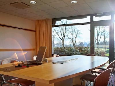 هتل ایبیز اوری